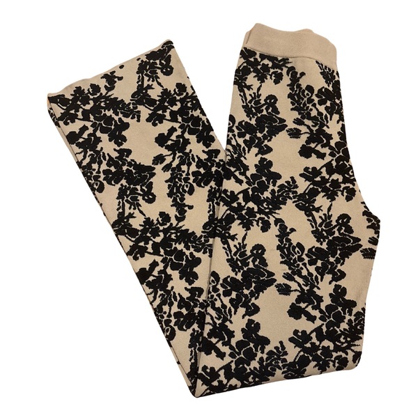 ✨ Boutique Flocked Damask Ponte Pants • Pull-On • 32” Inseam • MSRP $198 - Picture 6 of 7